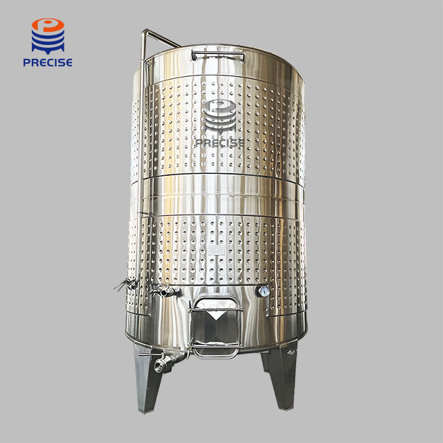 Stainless Steel Pump Over Closed Top Red Wine Fermentation Tank With Cooling Jacket 